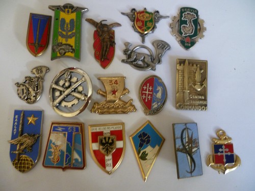 Lot insignes militaire pucelle - lot,