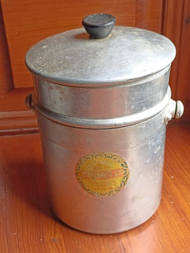 Ancienne cantine gamelle - , /