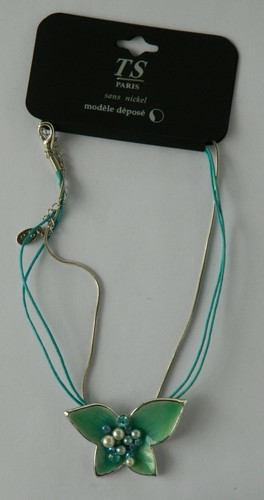Joli collier papillon - joli,