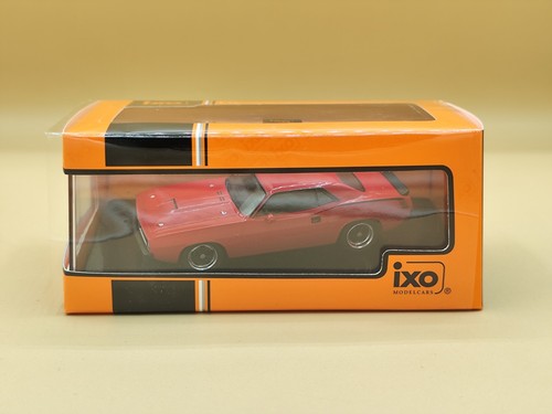 Plymouth barracuda rouge - barracuda,