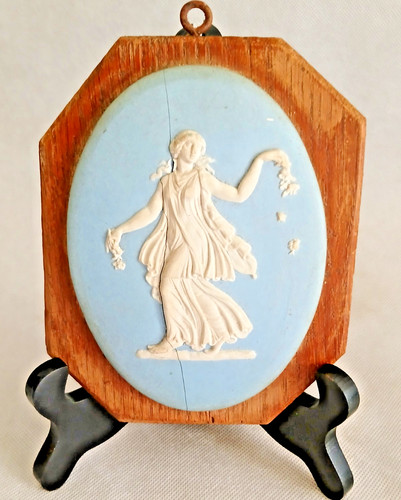 Wedgwood jolie plaque - ,