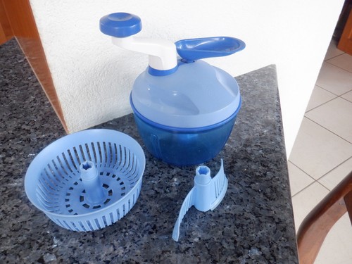 Robot manuel tupperware - robot,