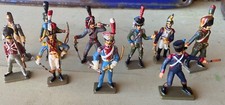 LOT DE 10 SOLDATS DE PLOMB
