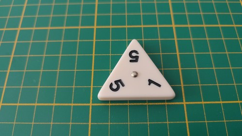 Pièce triangulaire 5 - , 1