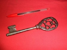 ANCIENNE CLE , CLEF COFFRE DE