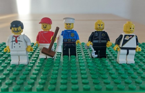 Lot figurines lego - lot,