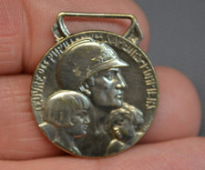 médaille ancienne oeuvre des pupilles sapeur pompier #65