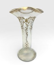 Baccarat - Vase trilobé à