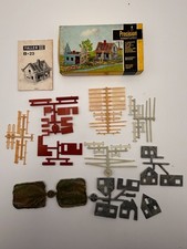 Vintage Faller B-23 House Under Construction Model Kit – HO Scale – Partial