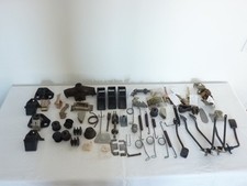 Lot de diverses pièces