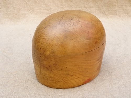 Outil ancien forme chapeau - forme,