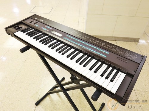 Yamaha dx7 digital keyboard - fm,