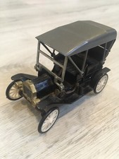 Ancien Tacot Ford Modèle T au