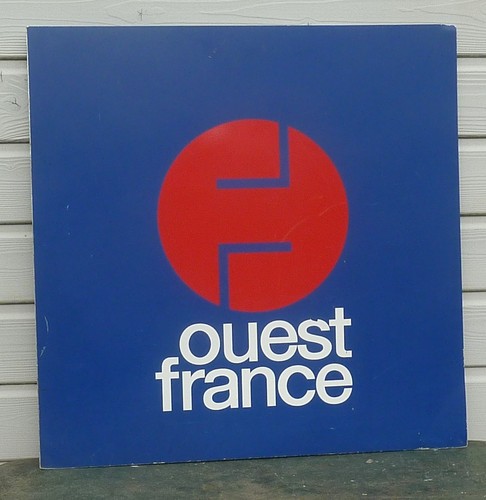 Plaque publicitaire journal - publicitaire,