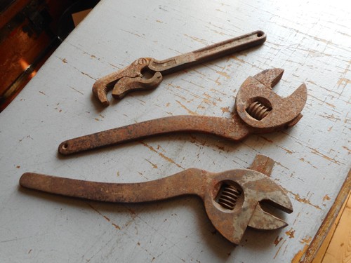 Ancien outils cle - outils, molette