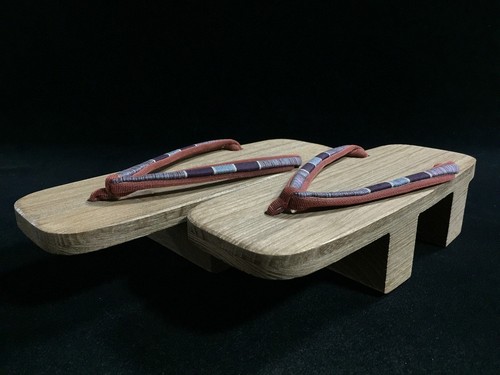 P0195 sandales geta - geta, en
