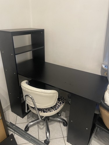Bureau avec rangement - ,