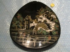 ASSIETTE en FAÏENCE NOIRE