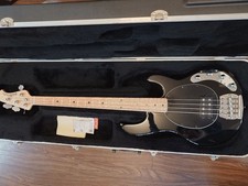 Music man Stingray // Guitare