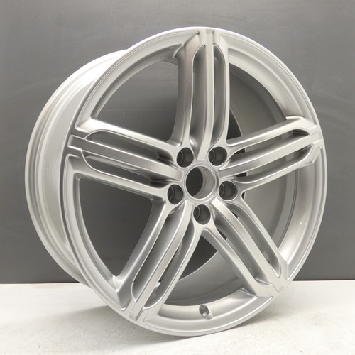 Audi line trois - 8u,