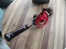 Ancienne perceuse à main /