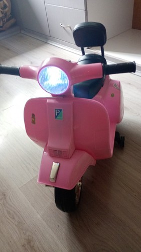 Scooter électrique vespa rose - Électrique,