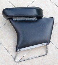 Accoudoir central ancien pour