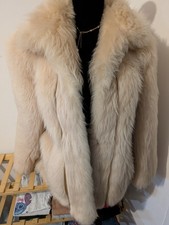 manteau en vrai fourrure beige-taille 38- tres belle etat vintage 70s