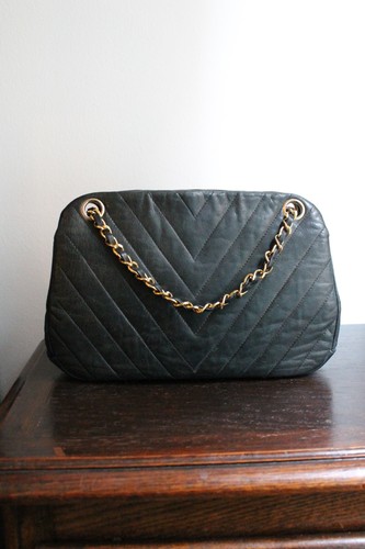 Chanel sac main modèle - main,