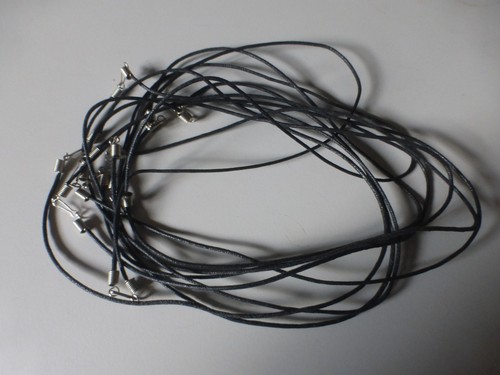 Lot colliers cordon cuir - cordon,
