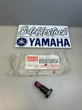 1 boulon béquille latérale