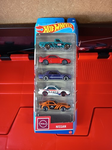 Hot wheels nissan car fast - wheels,