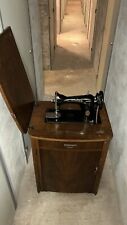 Ancienne machine à coudre  SINGER table et coffre d'origine   " collection"