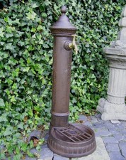 FONTAINE SUR PIED AVEC BASSIN