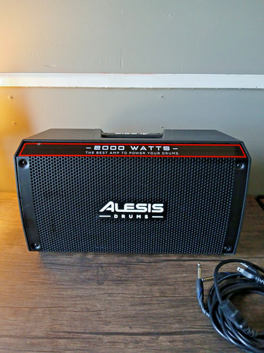Alesis strike amp 2000 - amp, 8