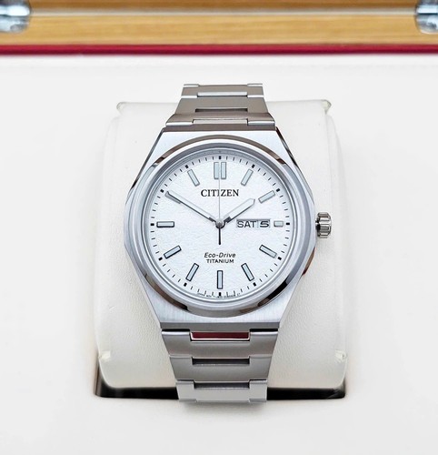 Montre neuve pour - , homme