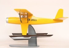 Très belle maquette d'avion en bois massif - LE CRABE D'OR: L : 80 cm  TINTIN