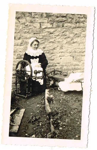 Ancienne photo fileuse - ancienne,
