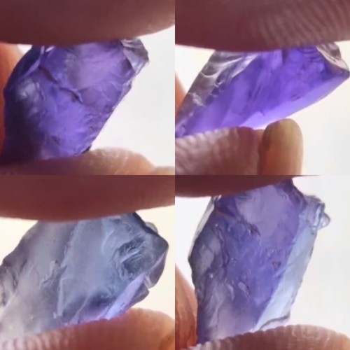 Unheated tanzanite ct - 3.7,