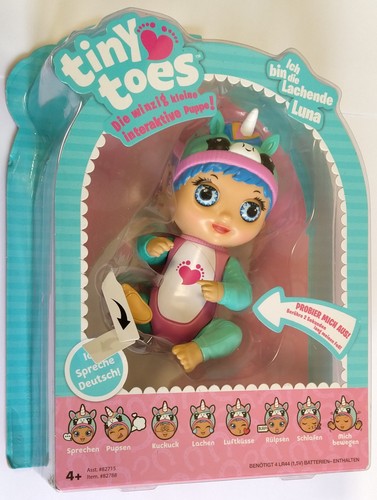 Tiny toes laughin - toes, laughin'