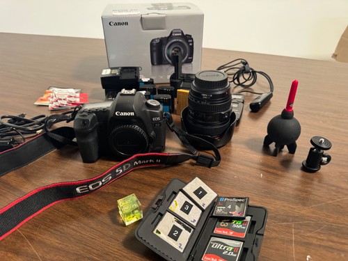 Canon eos mark camera - 5d,
