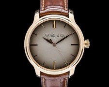 H. Moser and Cie. 343.505-013 Endeavour Centre Seconds 18K Rose Gold Silver Dial