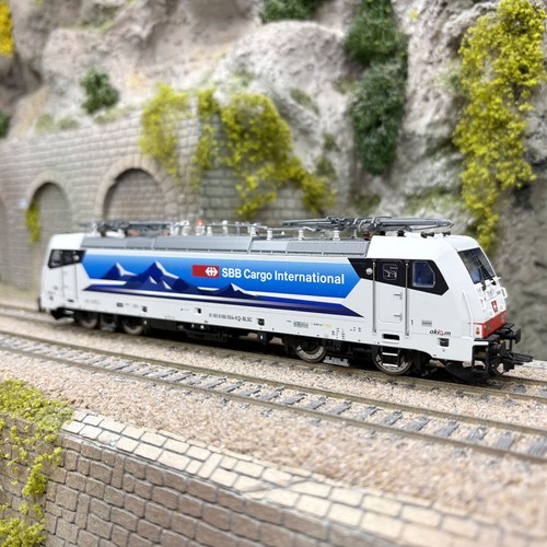 Locomotive électrique 186 - électrique,