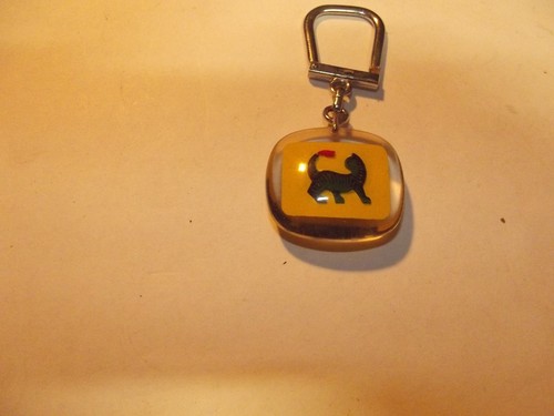 Porte clefs neuf essence - ,