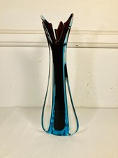 Murano. Sommerso, Seguso. Beau vase en verre coloré. Forme libre. 1960.