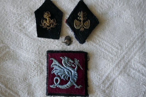 Insignes col officier - de,