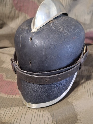 Casque pompier similaire - casque,