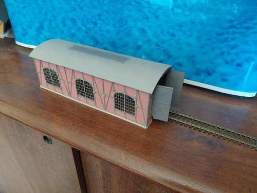 Maquette remise locomotive - ,