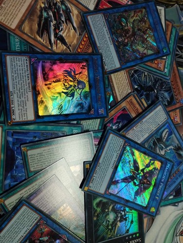 Lot de 100 - **yu-gi-oh!**,