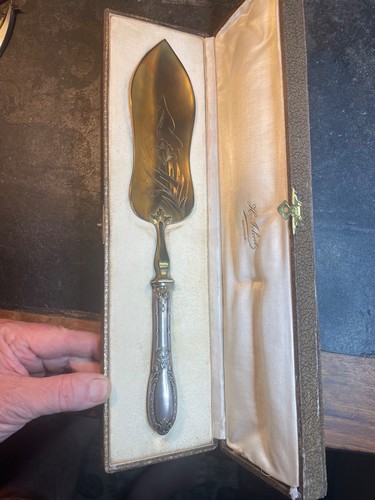 Pelle tarte ancienne - pelle,